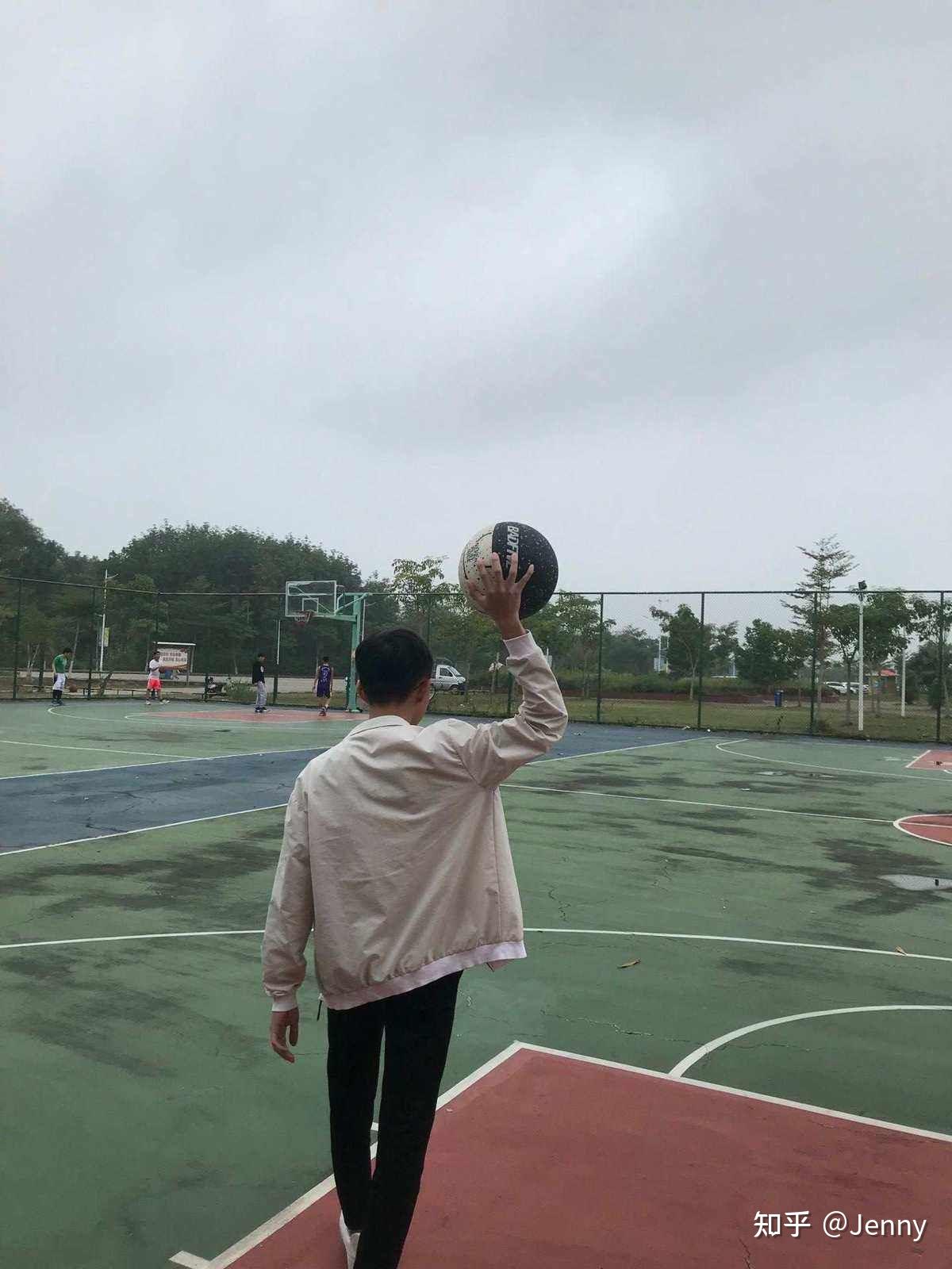 一场令人难忘的比赛，展现体育魅力(一场令人难忘的比赛,展现体育魅力英语)