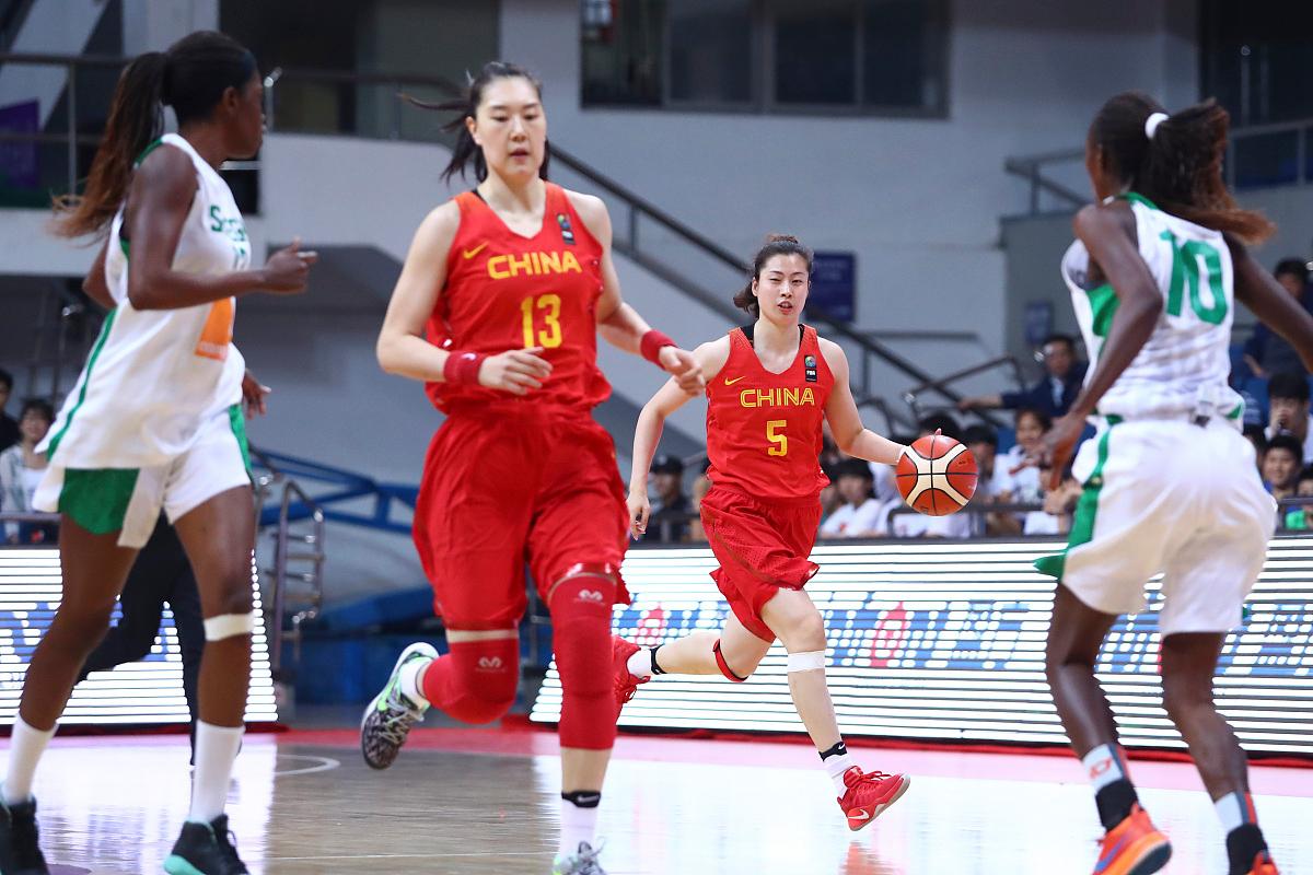 超高效率！杨舒予9投8中&三分2中1攻下17分4板4助的简单介绍
