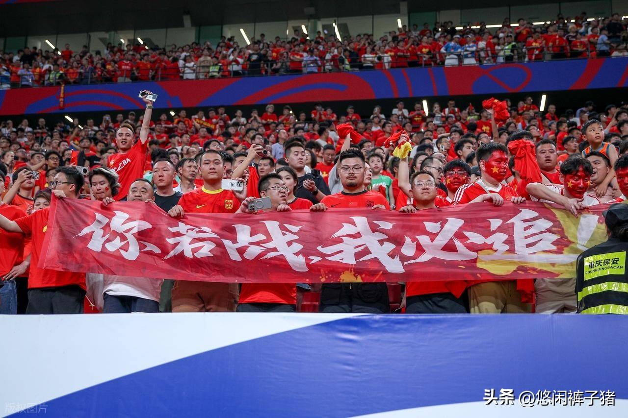 球队战术打法大胆创新，赢得关注与认可